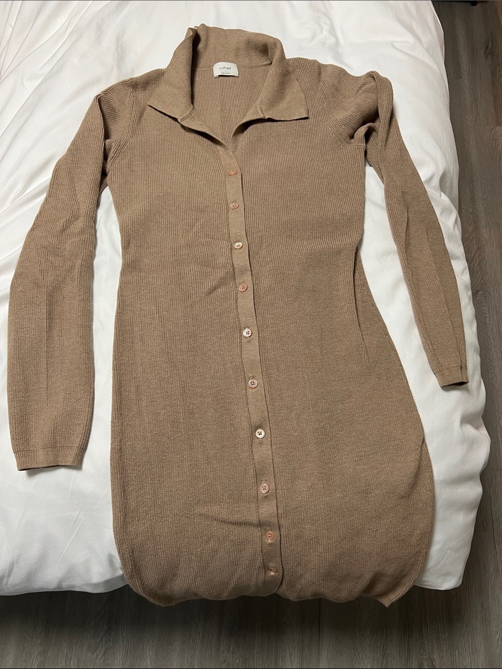 Aritzia wilfred Ribbed Button-Front Long Sleeve Dress in Camel cove dress size L